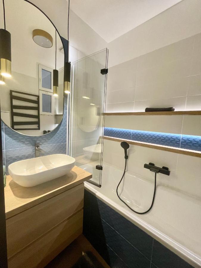Brand New #hollan#3bedr#2bathr#freeparking Apartmán